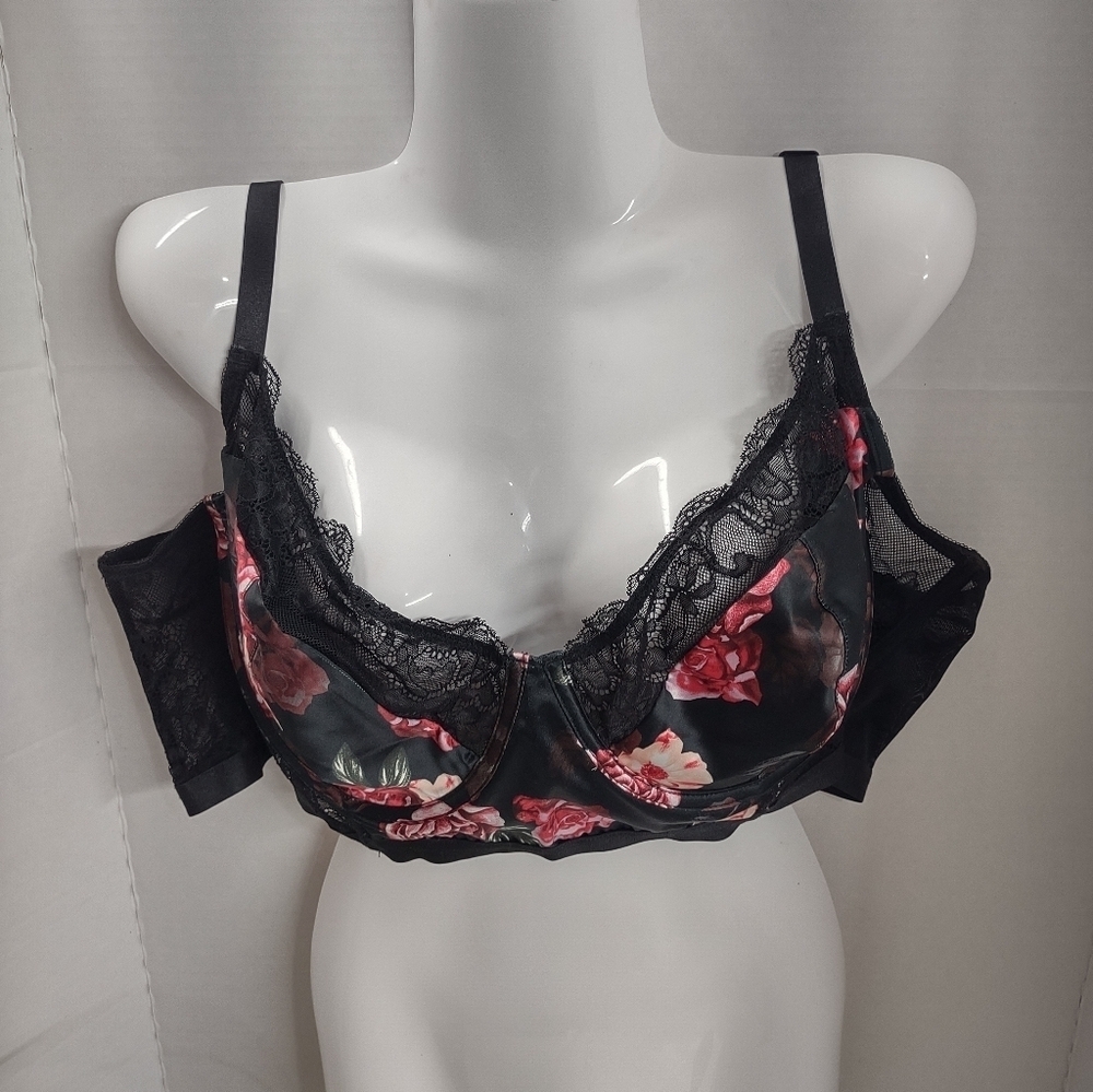 Floral Elegance Lace Bra - Black and Pink
